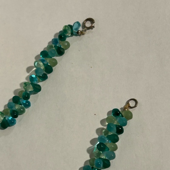 Elegant Blue Beaded Bracelet - Picture 5 of 6